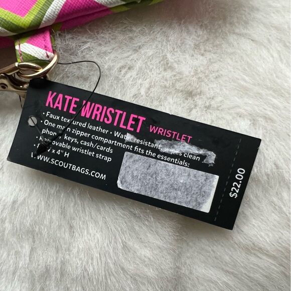 SCOUT Kate‎ Wristlet Purse Pink Multi Quilted Lined Zip Wallet - Picture 8 of 14